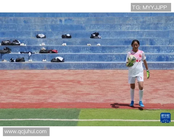 女性足球运动员如何选择适合自己的足球鞋提高比赛表现