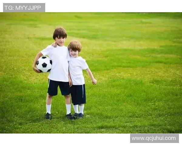 村里足球球星的成长历程与奋斗故事：从草地到绿茵场的梦想之路